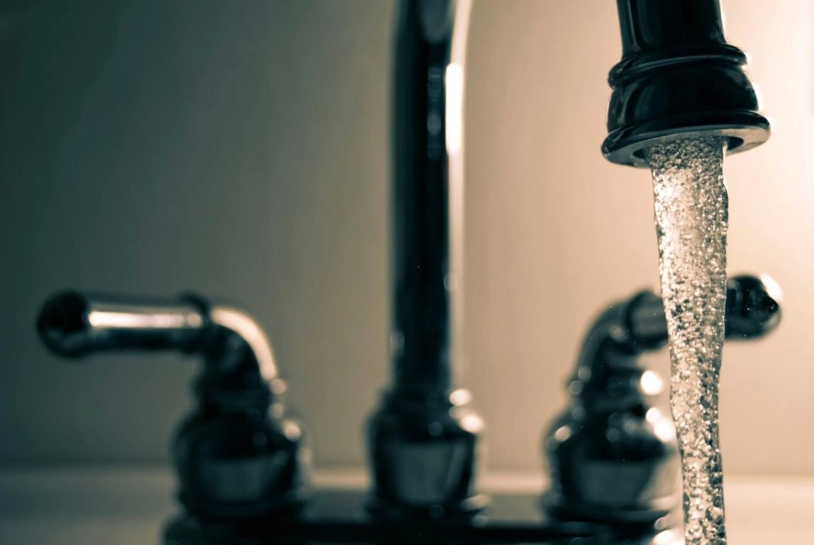 batrhroom-faucet