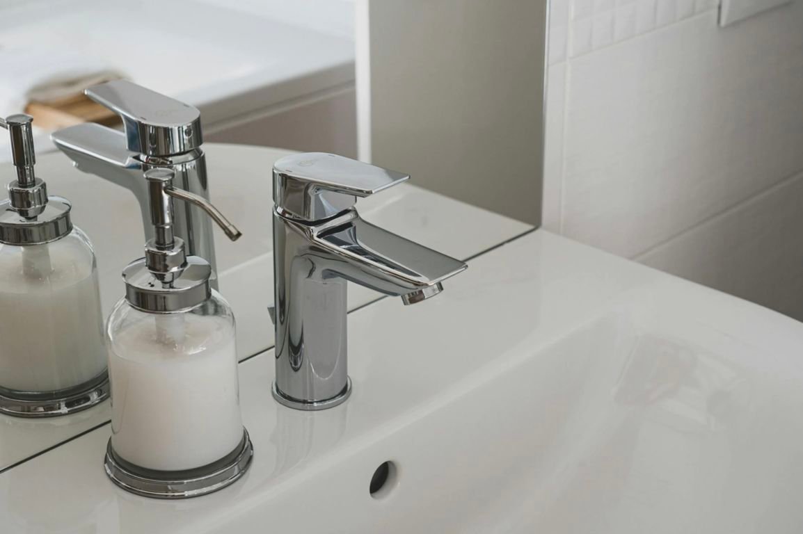 white faucet